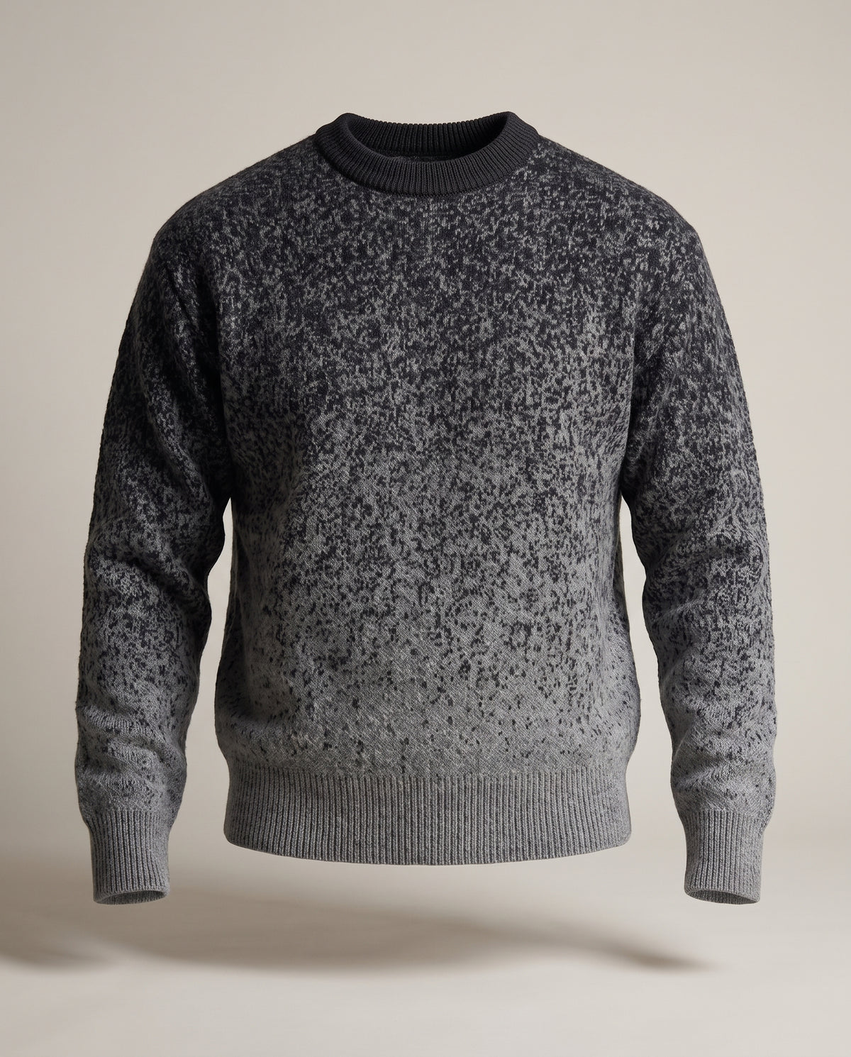 Pull Maille Dégradé – Gris – front – Crewneck sweater with ribbed collar, ribbed cuffs, and a broad ribbed hem