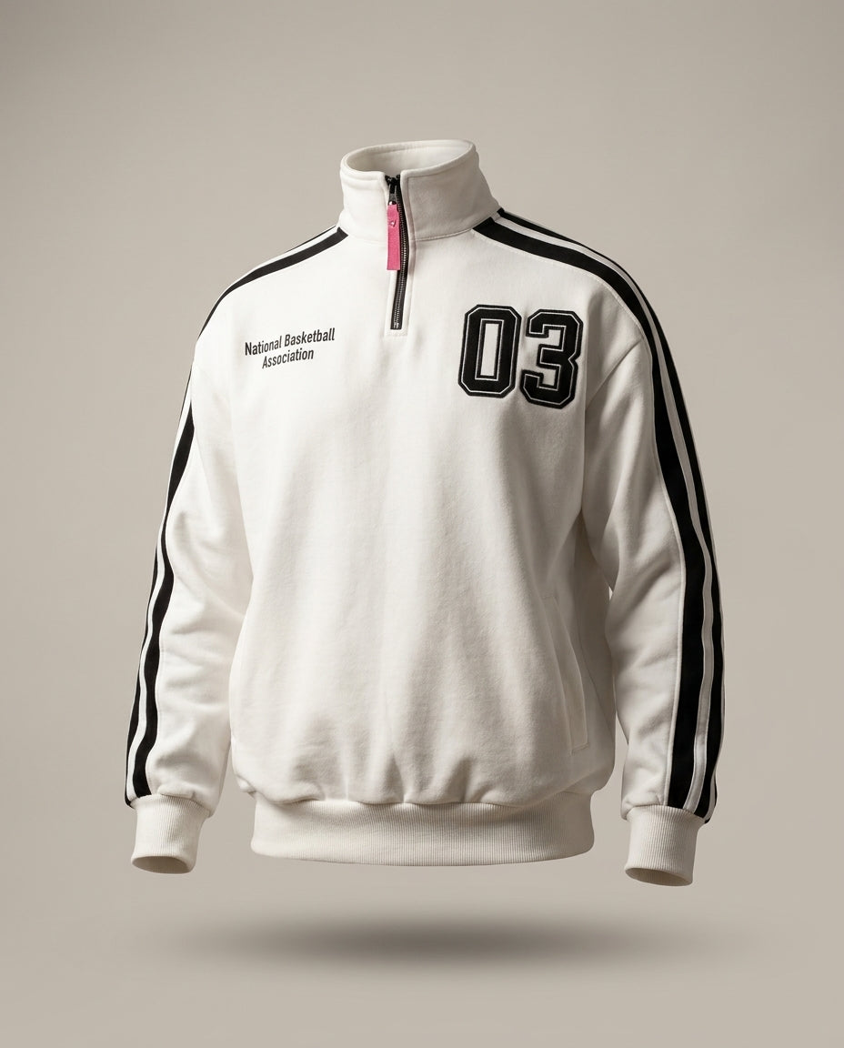 Sweat 03 Half-Zip – Blanc – front – Half-zip front closure with stand collar