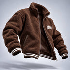 Gilet SAW – Marron – side – Brown sherpa jacket, open front zipper, white chest embroidery, striped hem
