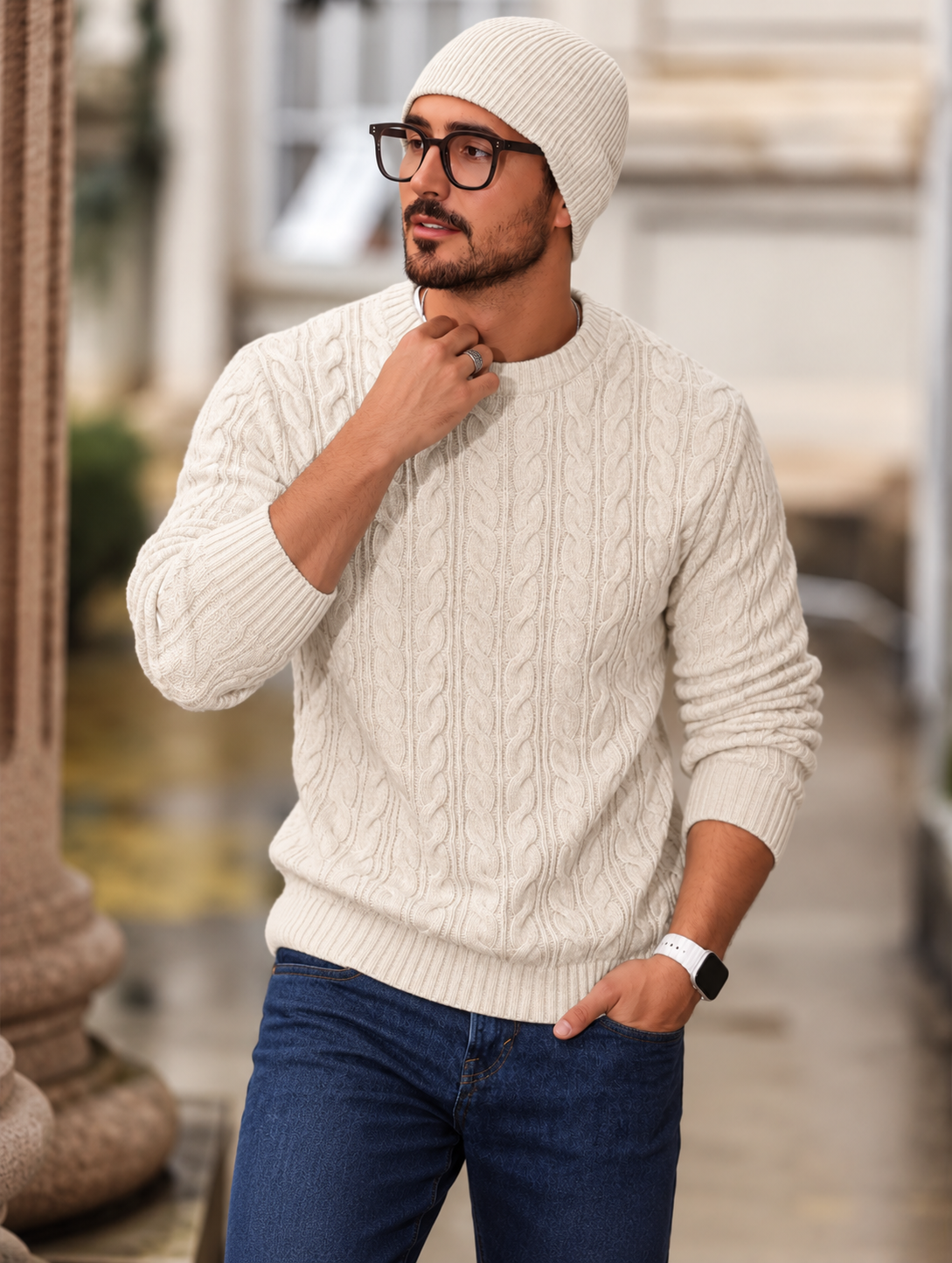 Tricot Maille Torsadée – Blanc – worn – off-white crew neck cable knit sweater, ribbed collar, cuffs, hem
